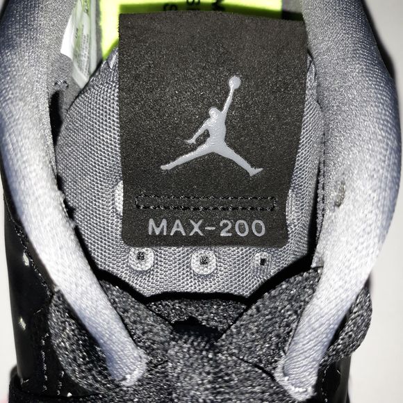 Nike Air Max 200 Basketball Shoes/Sneakers - Picture 7 of 12